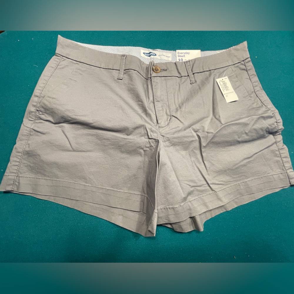 Grey old navy shorts